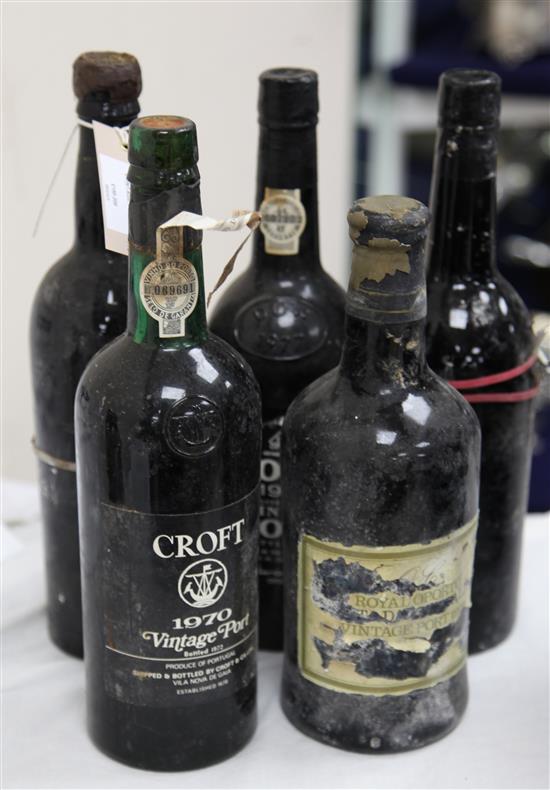 Five assorted bottles of vintage port